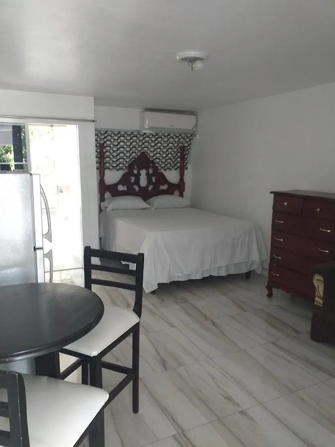 Malia'S Cozy Studio Camperdown Jamaica
